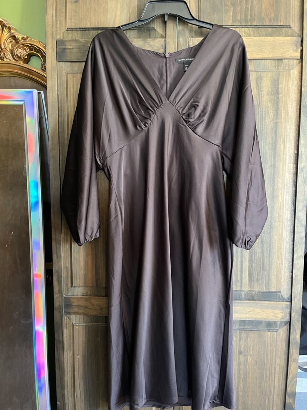 Banana Republic Brown V-Neck Long Sleeve Midi satin Dress